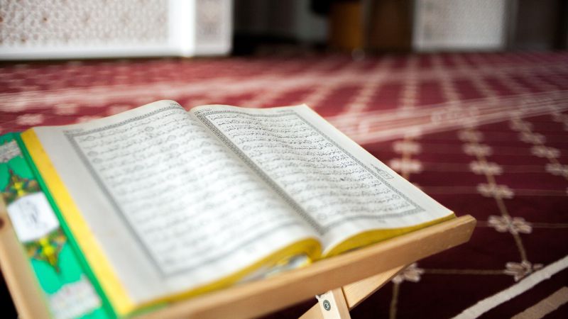Al-Qur’an Sebagai Bekal (3/3) – Nabi Muhammad adalah Al-Qur’an Berjalan