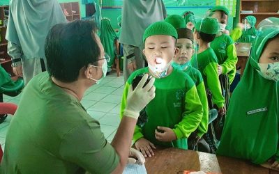 UKS SDIT Al Hasanah 1 dan Puskemas Lakukan Penjaringan Kesehatan Siswa