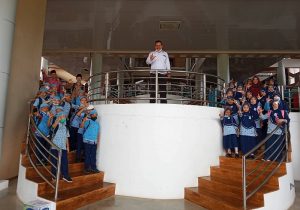 rihlah-edukasi-kelas-3-sdit-alhasanah-1-ke-perpustakaan-uin-fatmawati-soekarno-2
