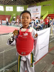 kembali-juara-siswa-sdit-alhasanah-1-raih-3-medali-emas-di-kejuaraan-taekwondo-se-sumbagsel-2