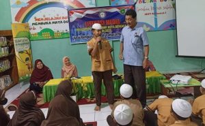 literasi-media-dan-digital-sebagai-langkah-gerakan-literasi-sekolah-di-sdit-alhasanah-1-2