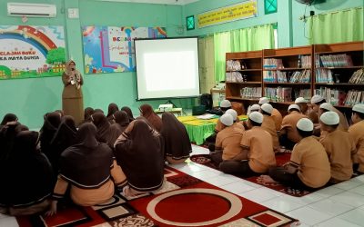 UKS SDIT Al Hasanah 1 Sosialisasi Kesehatan Reproduksi Remaja