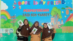 bangun-budaya-literasi-sdit-alhasanah-1-kembali-luncurkan-antologi-cerpen-karya-siswa-2