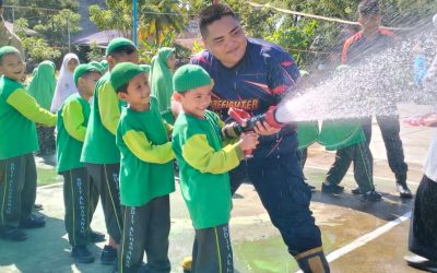 Rihlah Kelas 2 SDIT Al Hasanah 1 ke Dinas Pemadam Kebakaran
