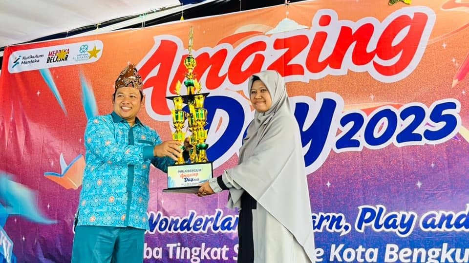 SDIT Al Hasanah 1 Raih Juara Umum Amazing Day 2025